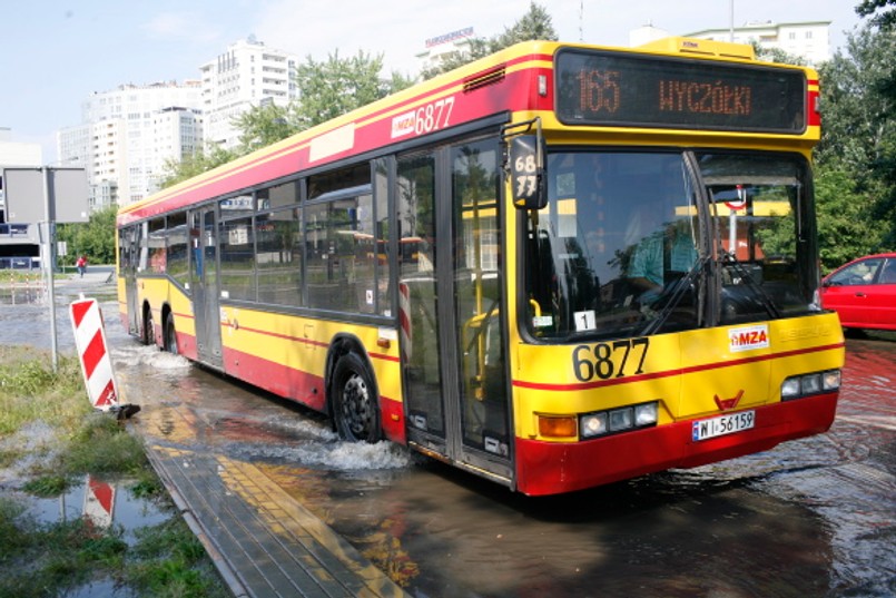 Ulewa sparaliżowała Warszawę