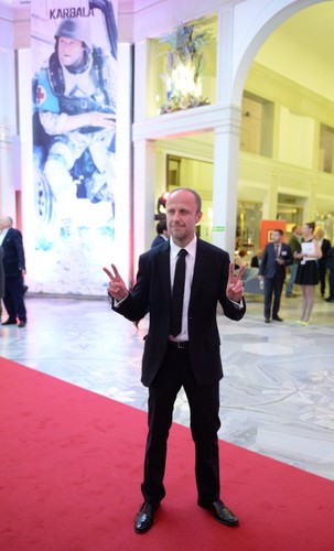 Łukasz Simlat na premierze 'Karbali' w Teatrze Wielkim