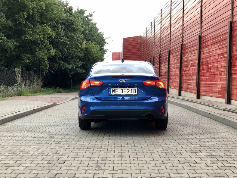 Ford Focus Sedan 1.0 EcoBoost Connected