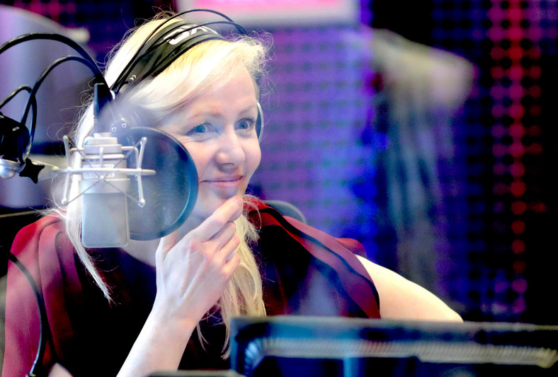 Katarzyna Stoparczyk w radiowym studiu