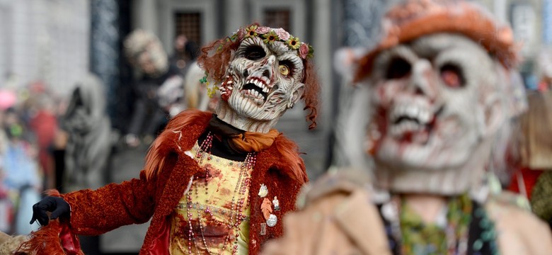 Zombie, bezgłowi ludzie i... radziecka lokomotywa. Bajeczny karnawał w Lucernie