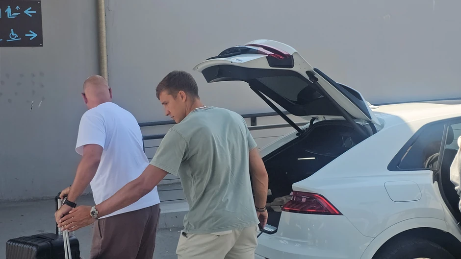 Bogdan Bogdanović sa nepoznatom devojkom