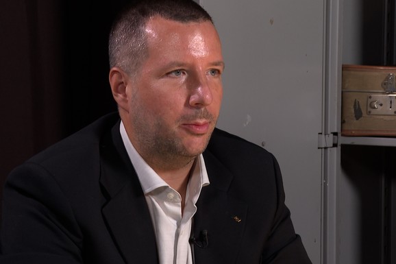 "RAZMIŠLJAO SAM DA LI ĆE NEKO DOĆI USRED NOĆI DA ME ELIMINIŠE" Detektiv Nikola Novak na "Blic poligrafu", otkrio da su ga javne ličnosti angažovale da razotkriju prevaru (VIDEO)