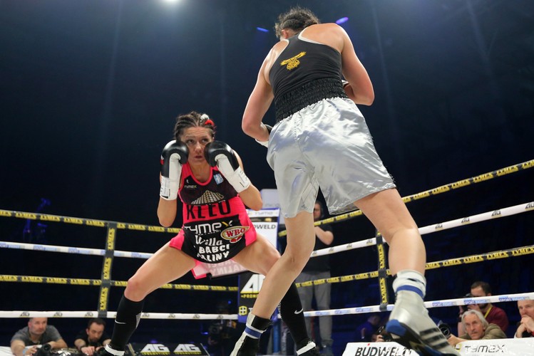 Ewa Brodnicka mistrzynią świata w boksie federacji WBO