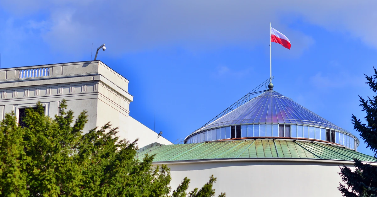 Największe afery polityczne w Polsce. Pamiętasz je? [QUIZ]