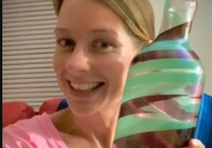 Džesika Vinsent (43) iz Virdžinije kupila vazu čuvenog umetnika za 4 dolara 