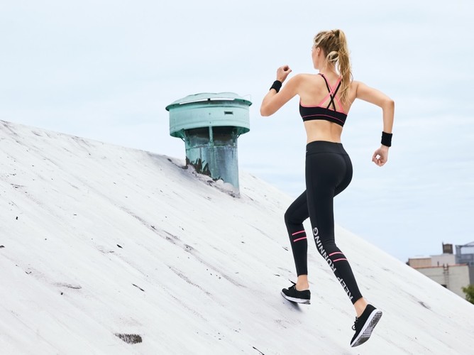Kelly Rohrbach w kampanii kolekcji sportowej #CLZFITNESS