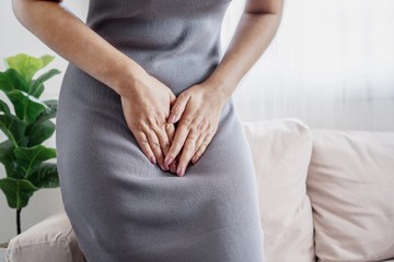 Éjszaka vizeletcsepegésre ébredek, gyógyszerrel lehet kezelni? Az orvos válaszol
