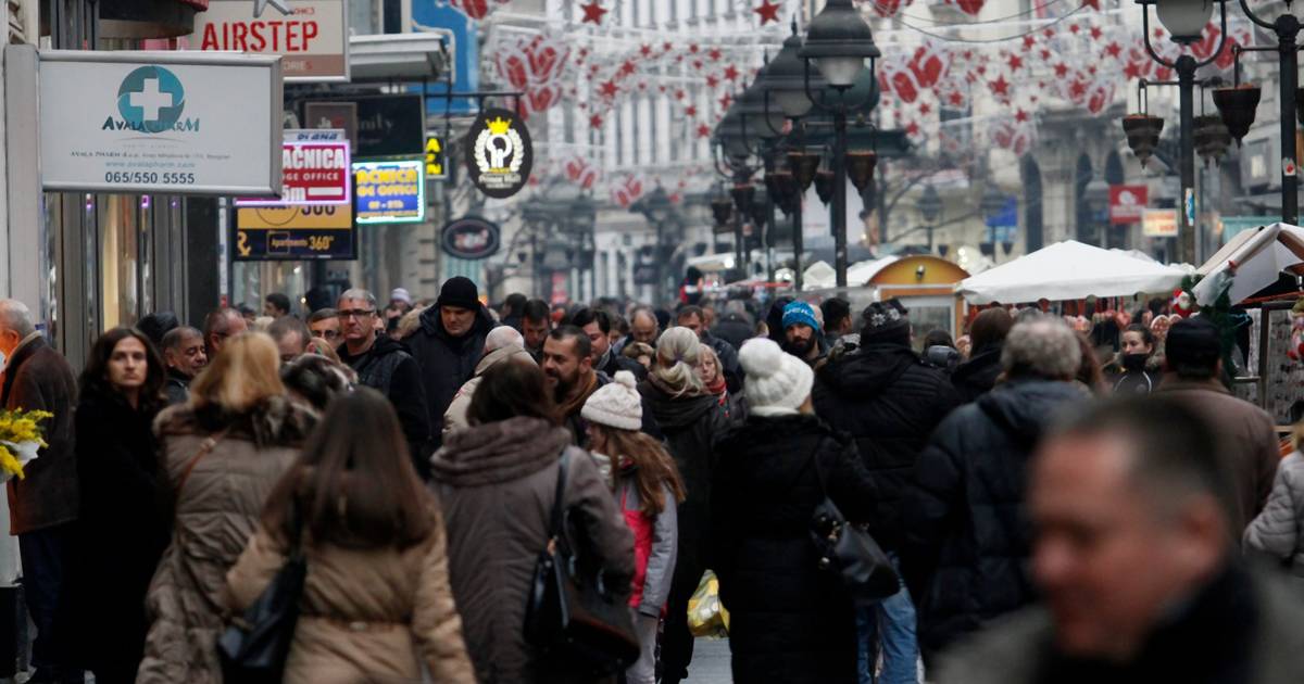 Когда переведут часы в сербии