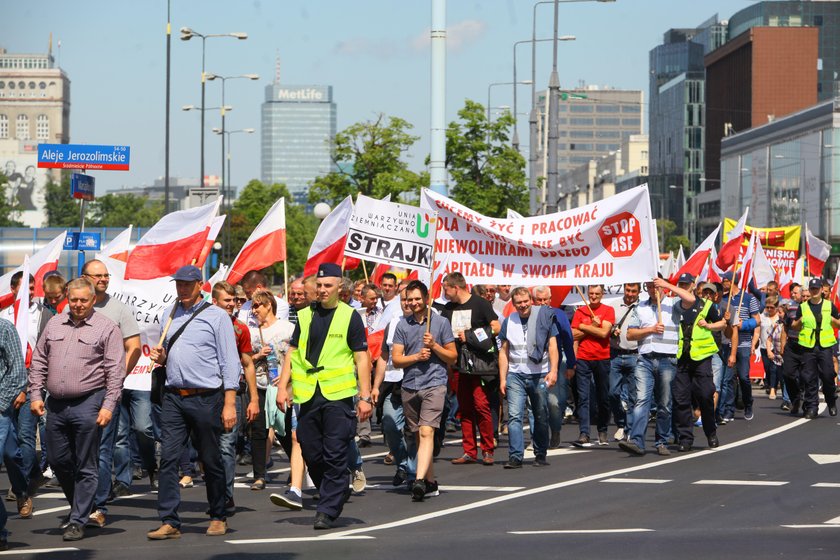 Rolnicy idą na Warszawę!