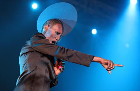 Drugi dzień Open'era 2010: Massive Attack, Grace Jones, Empire Of The Sun i inni