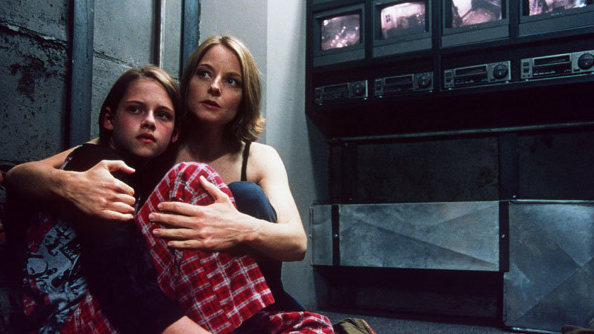 "Azy" ("Panic room"), reżyseria: David Fincher. Obsada: Jodie Foster, Kristen Stewart, Forest Whitaker, Jared Leto. USA 2002.