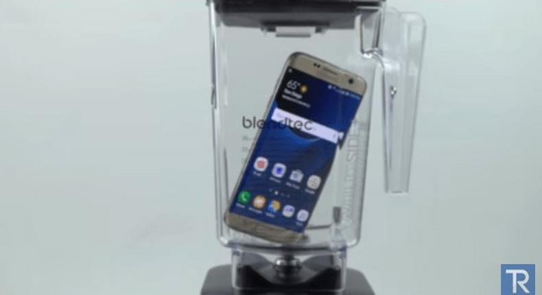 Samsung Galaxy S7 Edge in a blender