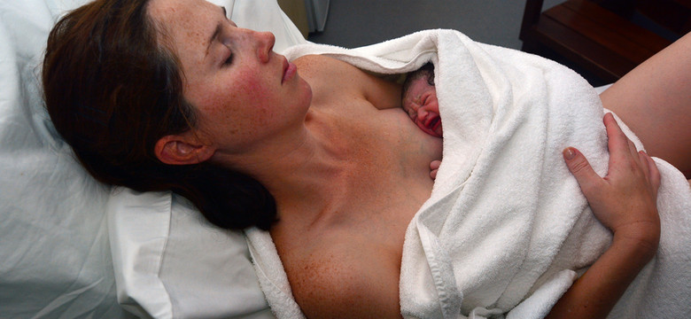 Ciało kobiety 24 godziny po porodzie