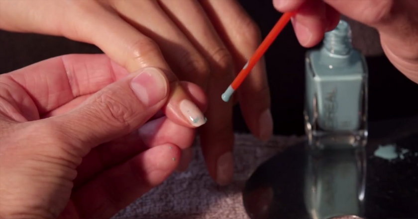 Manicure za pomocą słomki