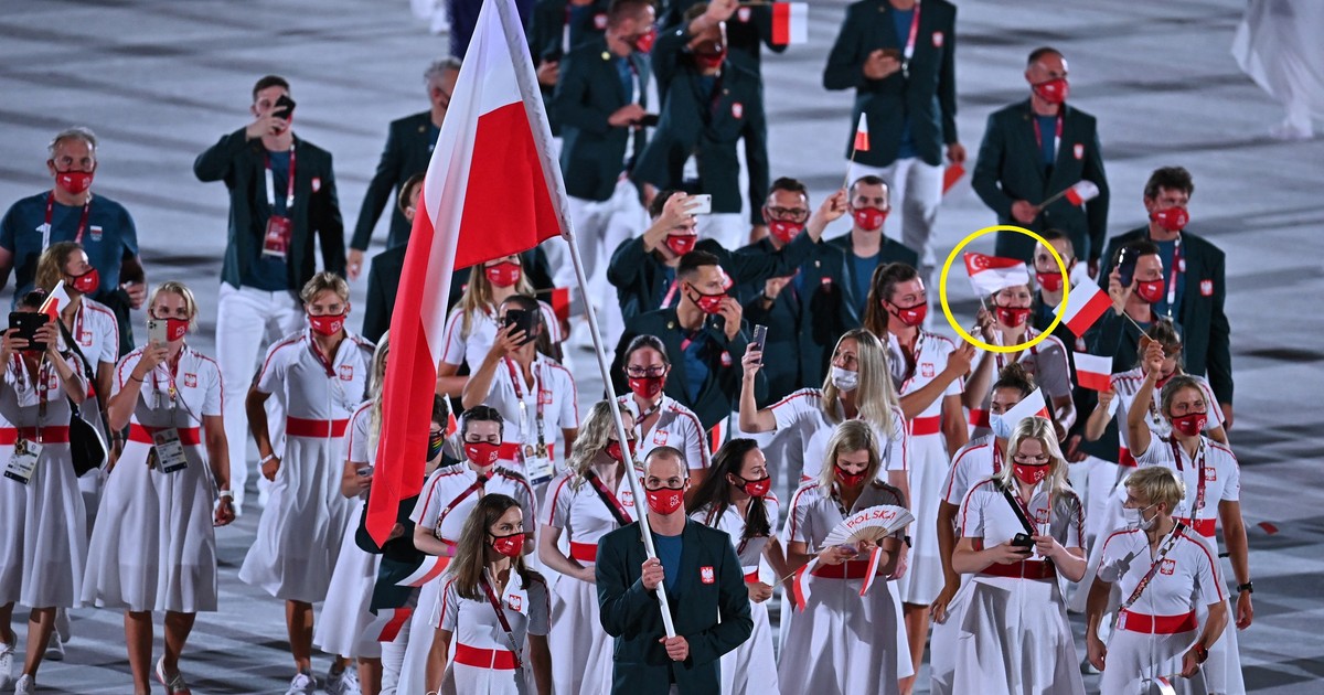 Tokio 2020: Polka na ceremonii otwarcia IO pojawiła się z... flagą Singapuru - Vimarsana News