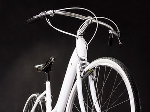 Megérkezett az első Nanushka kerékpár!