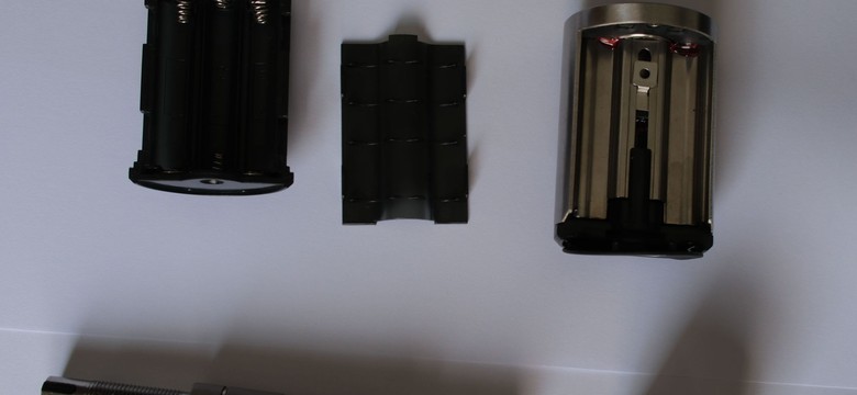 Zamek We Lock Touch 61 jak z filmów SF. Otworzysz go odciskiem palca albo telefonem