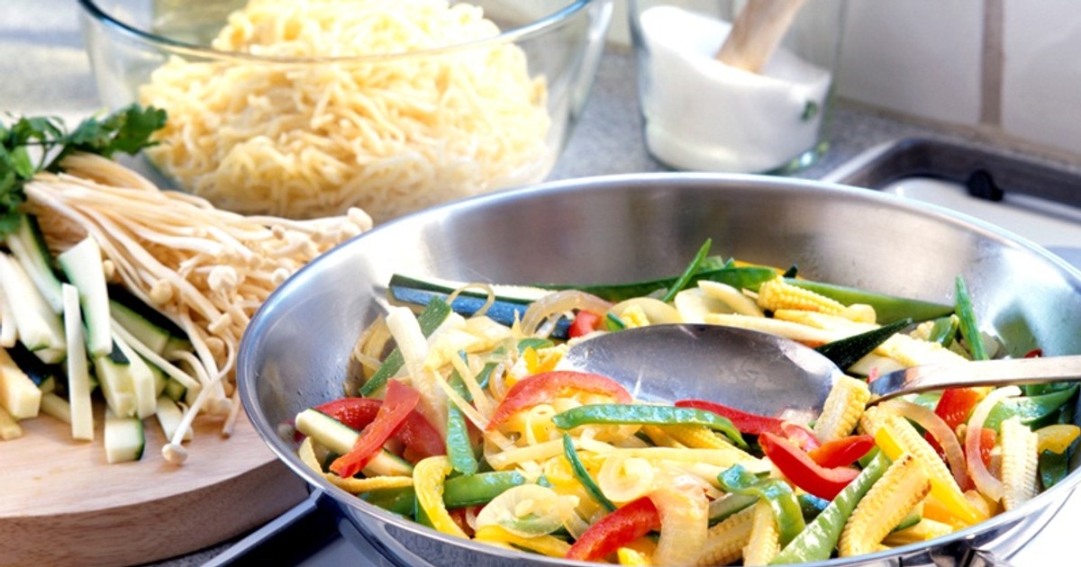 Warzywa w stylu stirfry Gotowanie