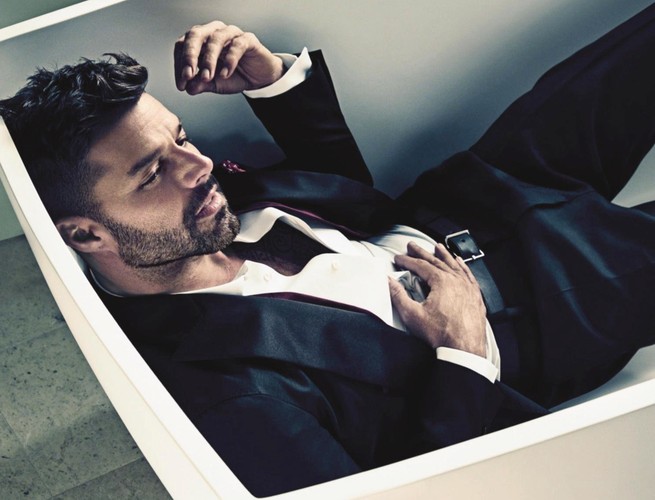 Ricky Martin na zdjęciach z sesji do najnowszej płyty