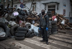 Starcia w Charkowie. Separatyści walczą z lojalistami