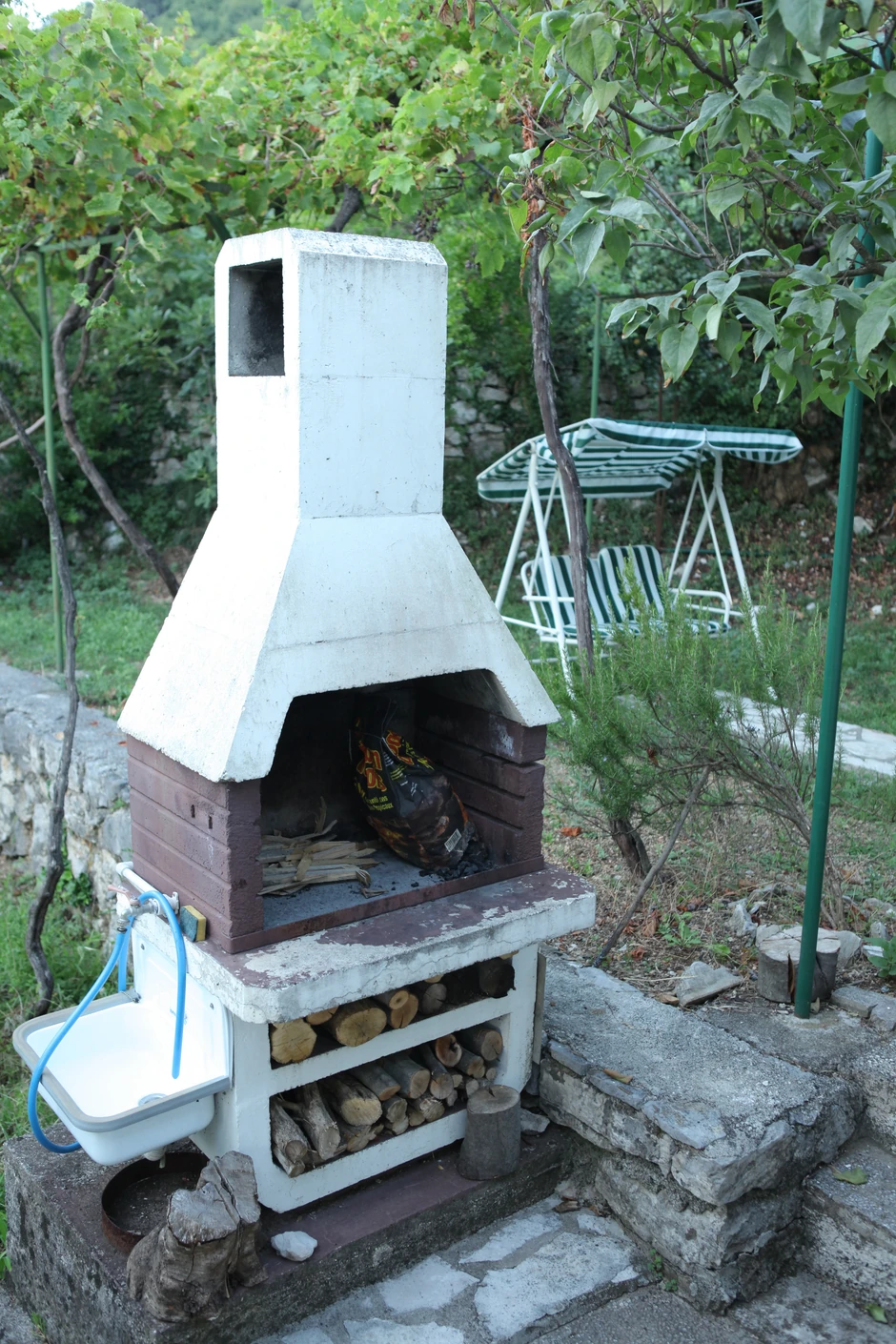 Kuća Nede Ukraden na moru