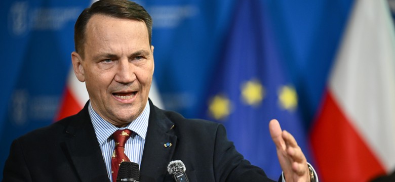 Sikorski wystosował specjalny list. Odniósł się w nim do afery z Applebaum i Olejnik