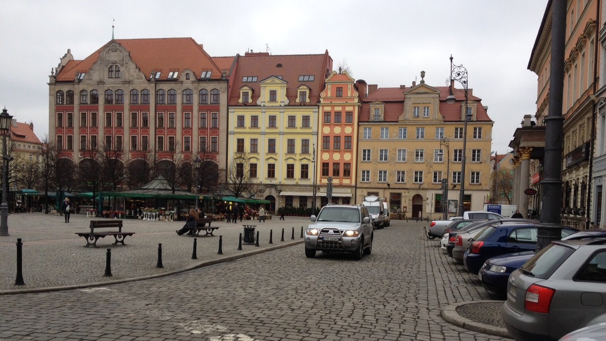 Od 9 lipca we Wrocławiu nie trzeba już będzie płacić za parkowanie w soboty. Wtedy też w życie wejdzie uchwała, którą w połowie czerwca podjęli wrocławscy radni.