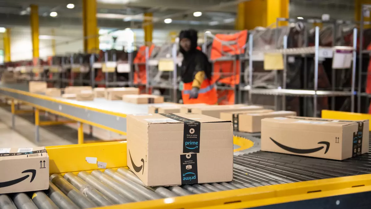 Amazon rozdaje 30 zł i inne bonusy za darmo. Jest tylko jeden "haczyk"