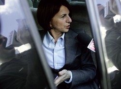 Julia Pitera unika szefa CBA?