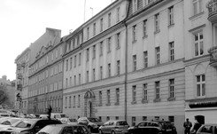 Autorka książki 'Przemilczane': Nie zwracano się do nich po imieniu. Mówiono o nich dziewczynki, Julie, zakręty...