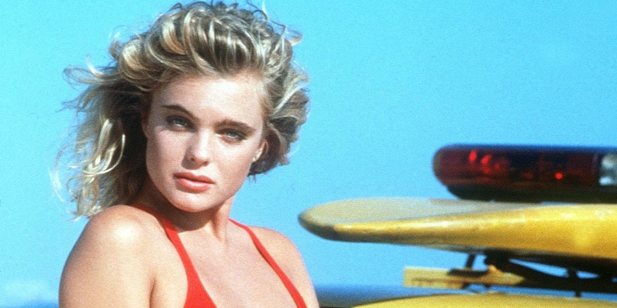 Erika Eleniak