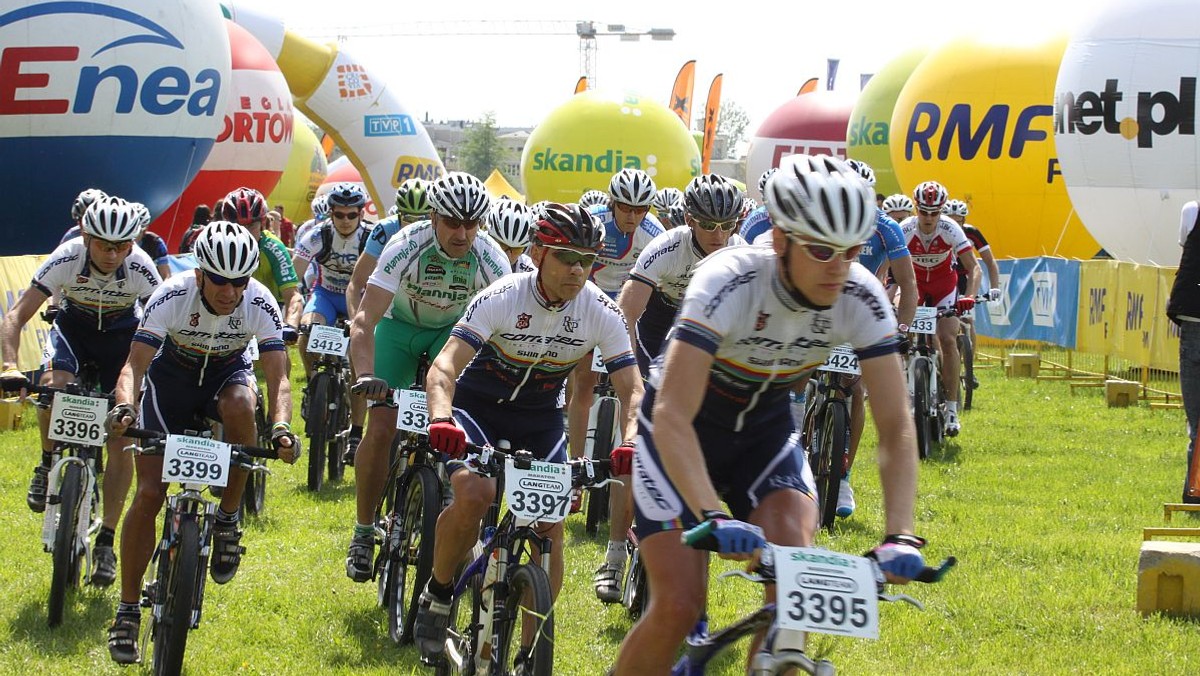 Przed nami kolejny ekscytujący, kolarski weekend. W najbliższą sobotę, 28 maja w Nałęczowie odbędzie się trzecia edycja Skandia Maraton Lang Team 2011 i druga edycja Pucharu Polski Skandia w Maratonie MTB. Dzień później zawodowcy będą walczyć w wyścigu cross country w ramach Plus Grand Prix MTB.