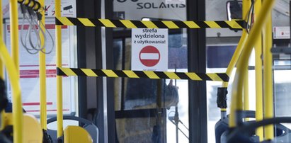 Warszawa. Kierująca autobusem źle się poczuła. Test wykazał koronawirusa