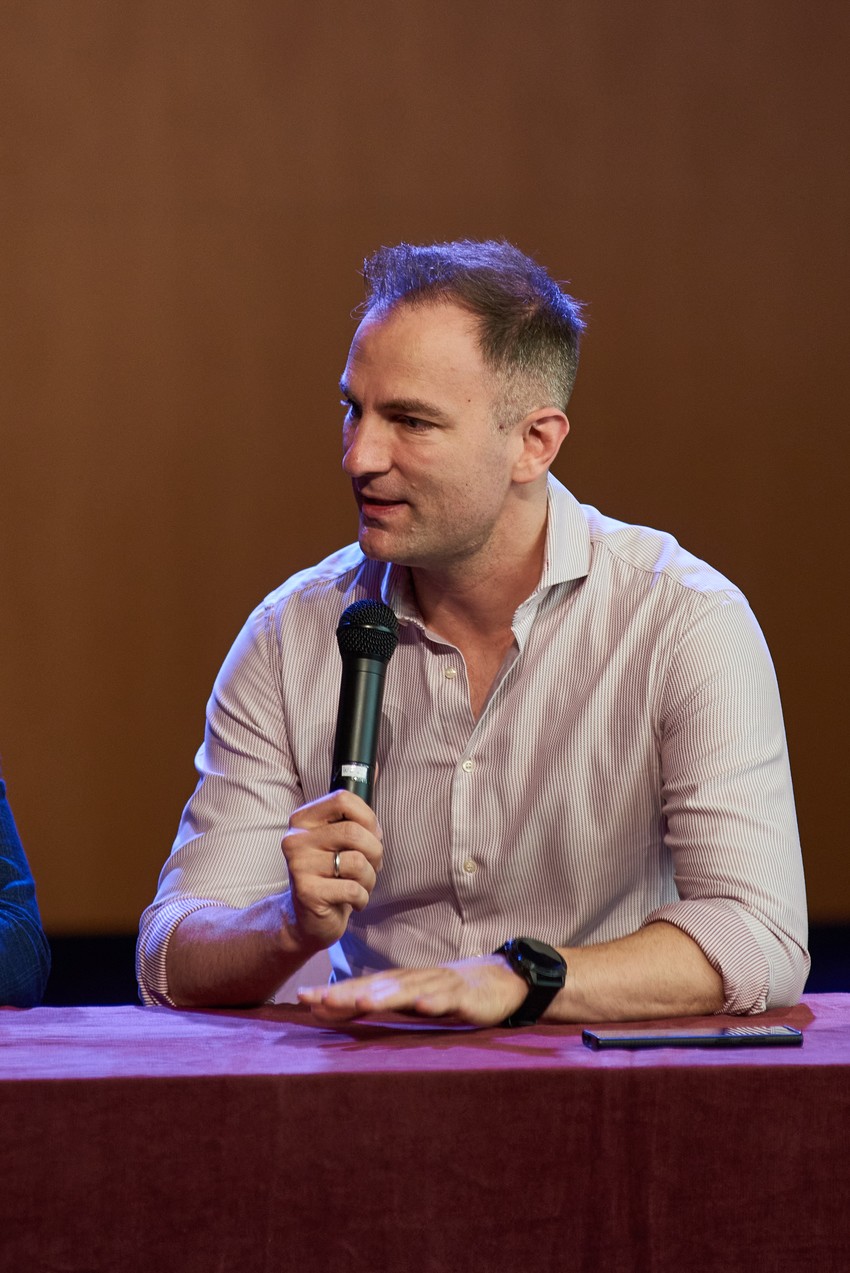 Najava festivala Blisko