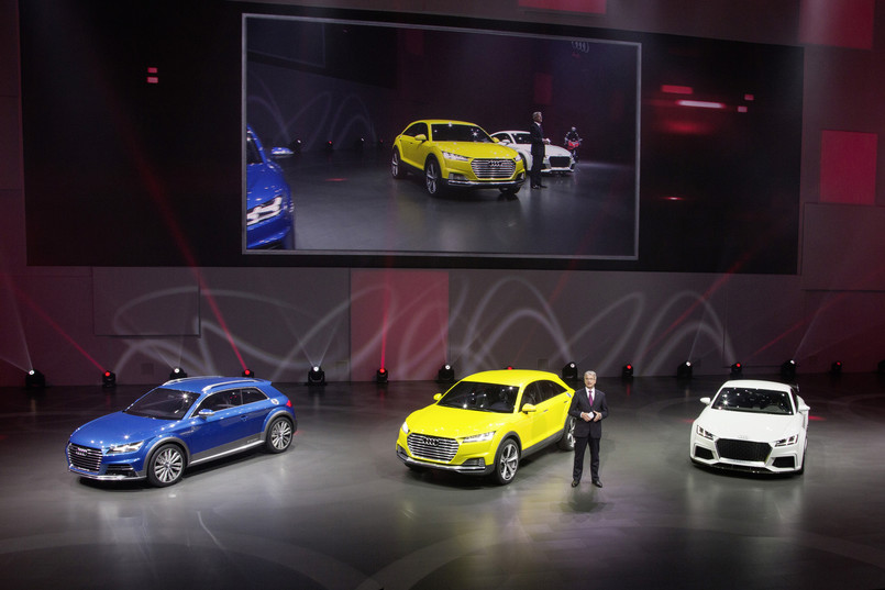 Audi w natarciu! Inżynierowie niemieckiego producenta chyba nie śpią po nocach… W czasie salonu samochodowego w Pekinie koncern odsłonił nowość z podniesionym zawieszeniem i napędem na cztery koła…