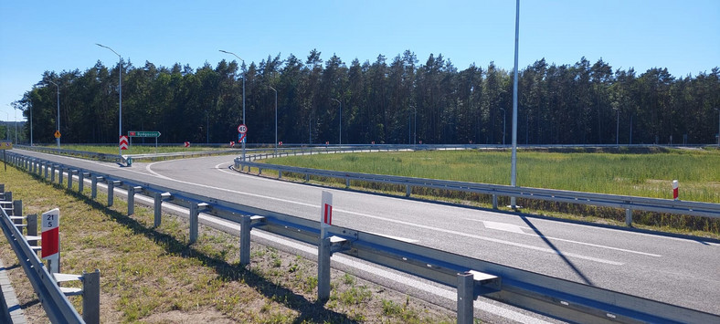 Węzeł na połączeniu autostrady A6 i drogi krajowej 10