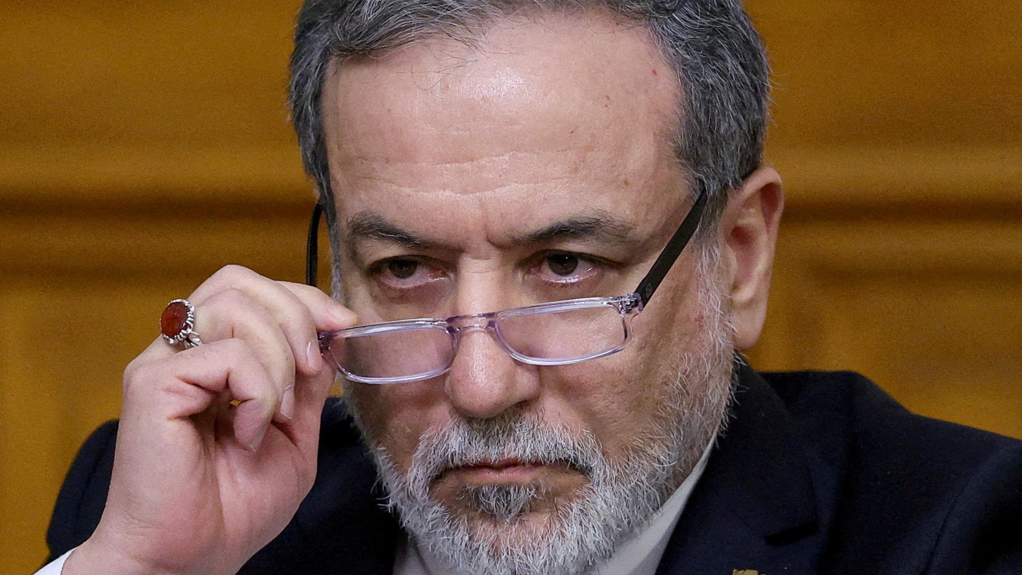Šéf iránskej diplomacie Abbás Arákčí