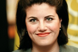 Objavljene NOVE SLIKE MONIKE LEVINSKI i bukvalno više NIJE NI NALIK SEBI: 30 godina nakon SKANDALA "OVALNI KABINET" ona je potpuno druga žena, pojavila se pa OPSOVALA