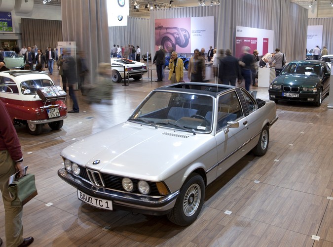 W Essen zakończyła się wystawa Techno Classica. Impreza jest uznawana za największe niemieckie targi pojazdów historycznych i zabytkowych. W naszej galerii mamy kilka perełek dawnej motoryzacji - auta warte są bardzo poważne pieniądze...