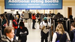 amerykanie głosują. rekordowa frekwencja w kluczowych stanach