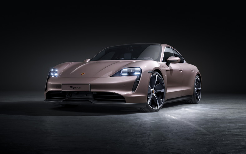 Klasa wyższa – Porsche Taycan – w sprzedaży od 2022 r.