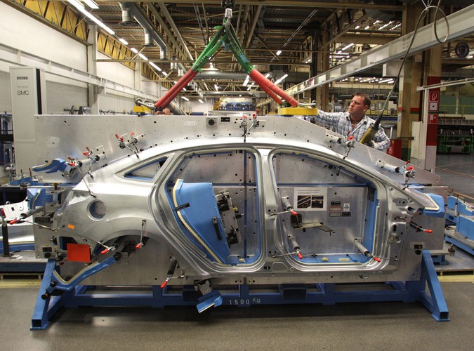 Zakład Forda w Saarlouis w południowo-zachodniej części Niemiec świętuje oficjalny początek produkcji focusa nowej generacji