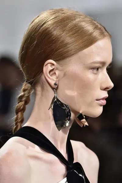 hbz-ss2016-beauty-trends-tight-braids-proenza