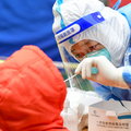 Koronawirus w Chinach nie odpuszcza. Władze oczekują niemożliwego