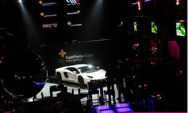 Lamborghini Aventador LP 700-4