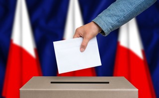 Nowelizacja prawa wyborczego: Rejestracja kandydatów i karty do głosowania [KOMENTARZ]