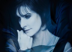 Enya wraca po siedmiu latach. Jak to możliwe, że wcale się nie zmieniła? [ZDJĘCIA]