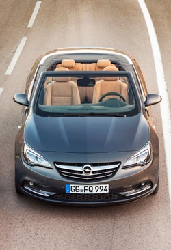 Zobacz pierwsze zdjęcia nowego auta z Polski! Tak wygląda opel cascada, czyli kabriolet