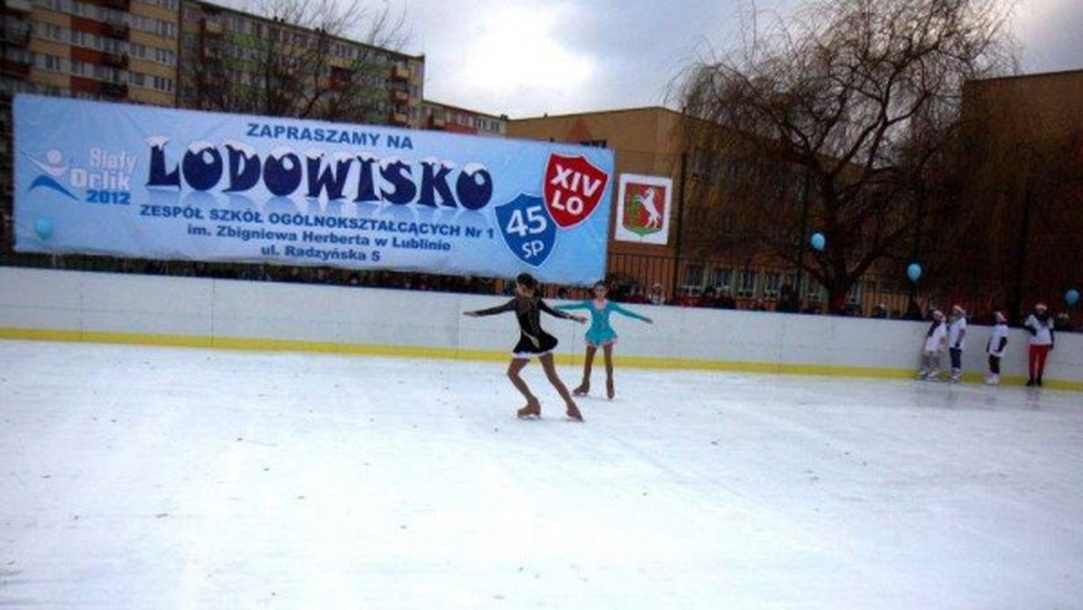 Od piątku na pierwszym w Lublinie "Białym Orliku" przy ul. Radzyńskiej 5 popołudniami i w weekendy mogą za darmo jeździć dzieci z całego Czechowa.